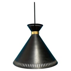 Lampe suspendue des années 1960 pour Valinte Finlande. Magnifique design scandinave moderne.