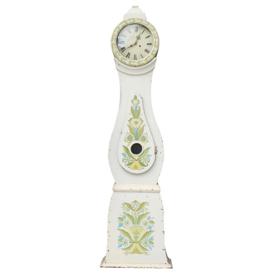 Mora Clock