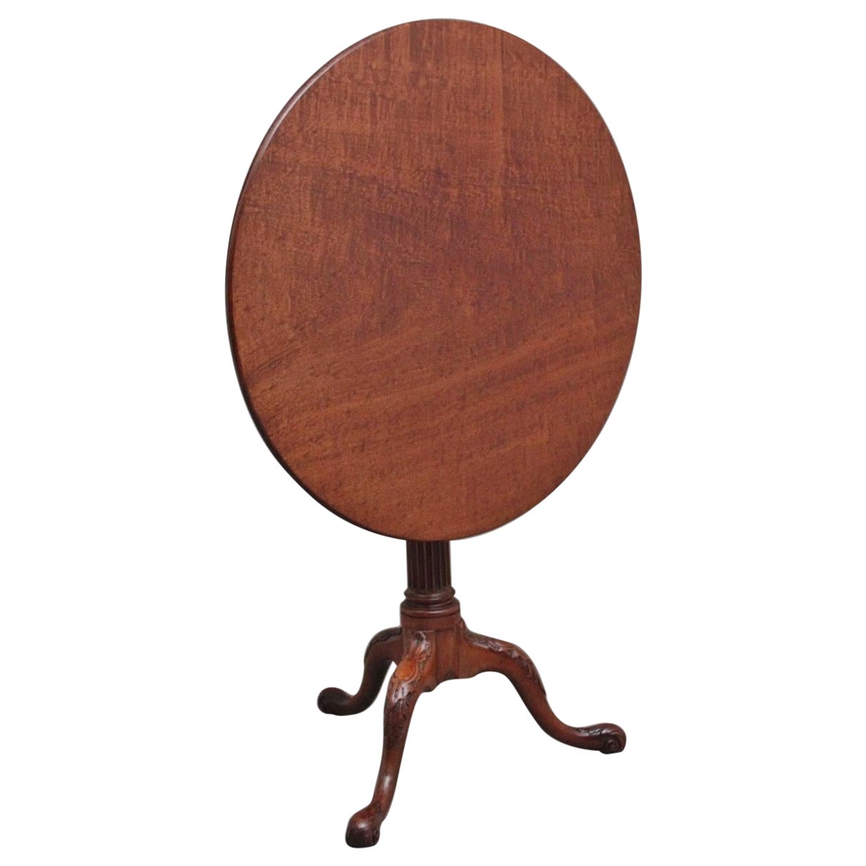 18th Century carved mahogany tripod table For Sale