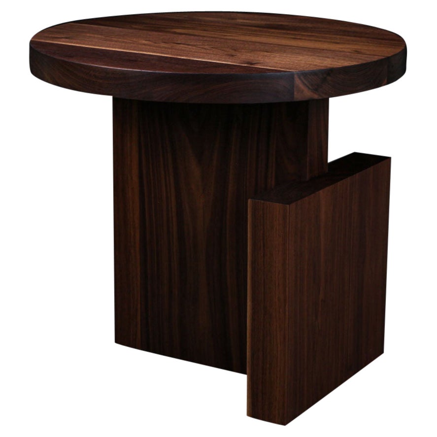 Table d'appoint TOTEM par AMBROZIA, noyer massif (grand)