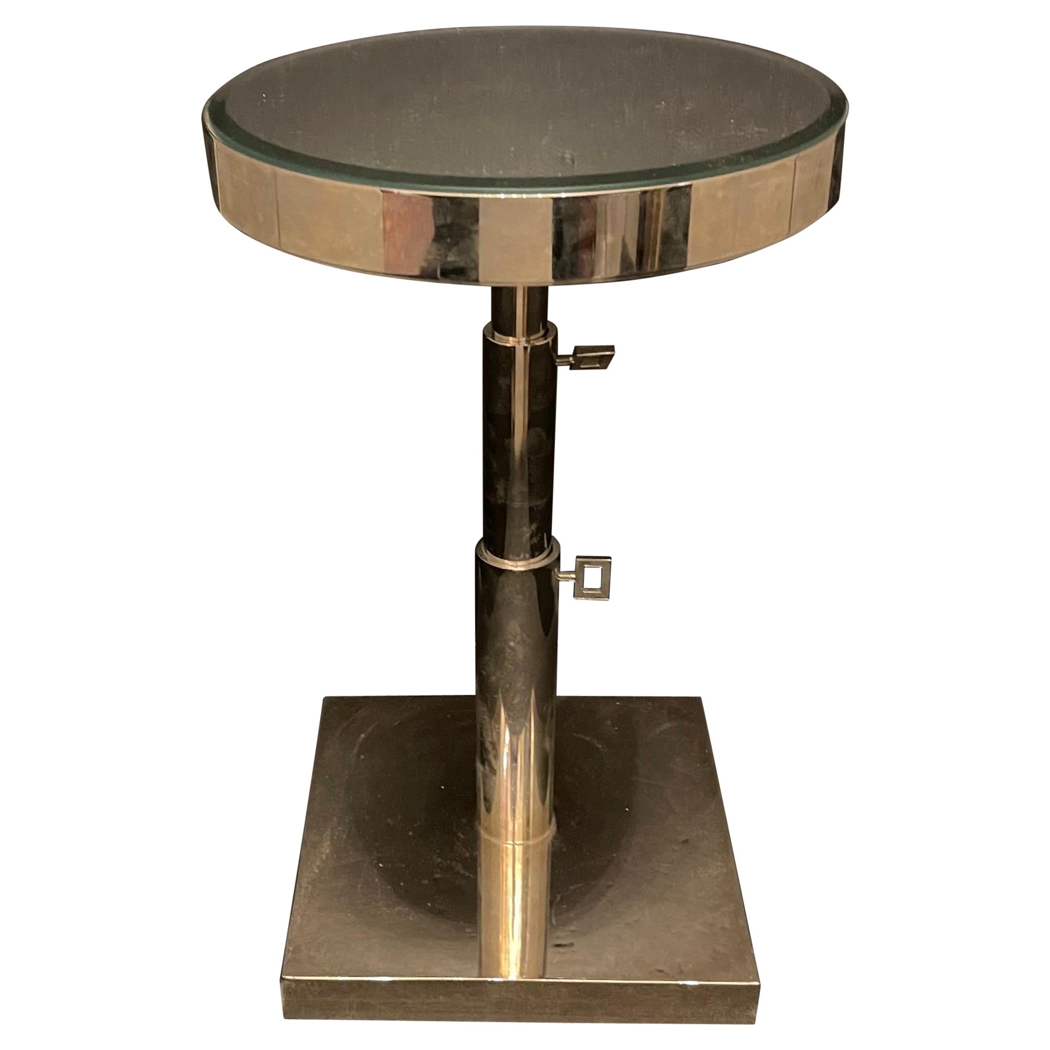 Merveilleuse table d'appoint télescopique Lorin Marsh en nickel poli avec plateau en miroir
