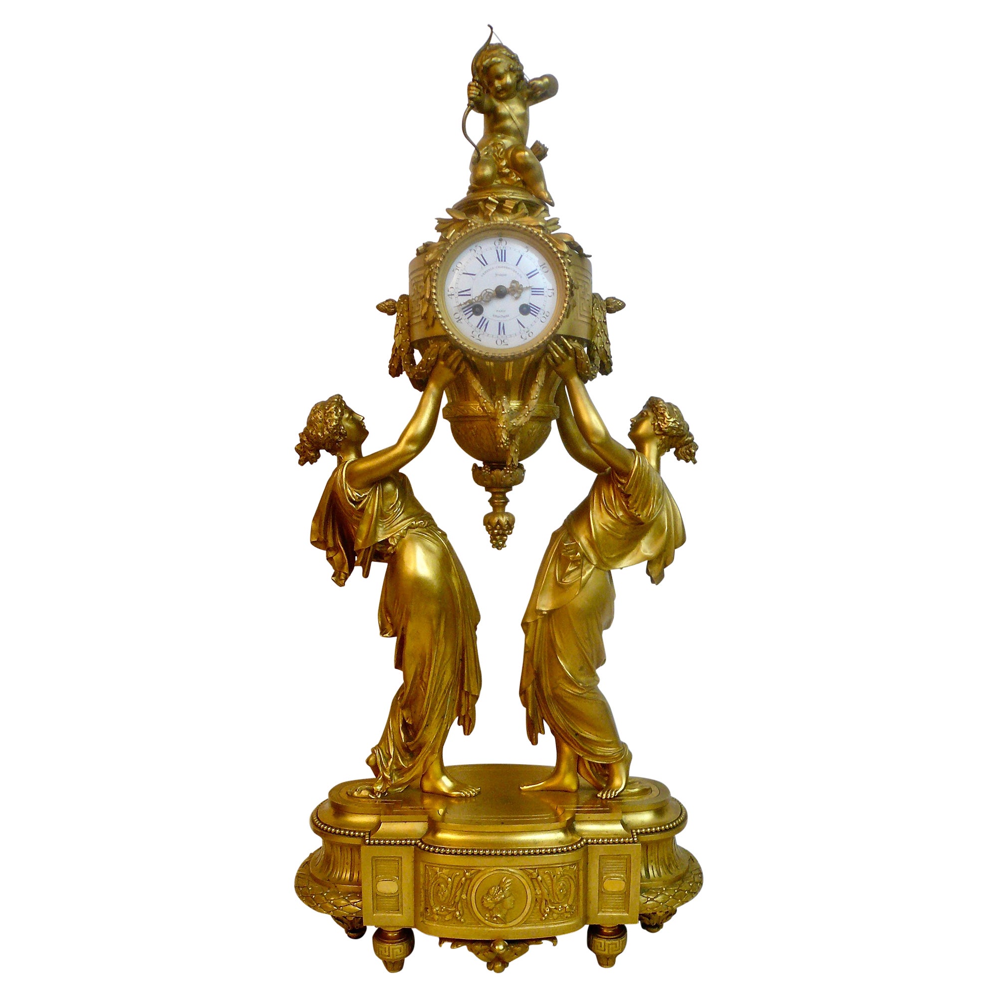 Pendule figurative en bronze doré de style néo-classique Louis XVI par Charpentier & Cie