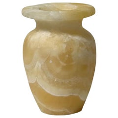 Vase italien en albâtre