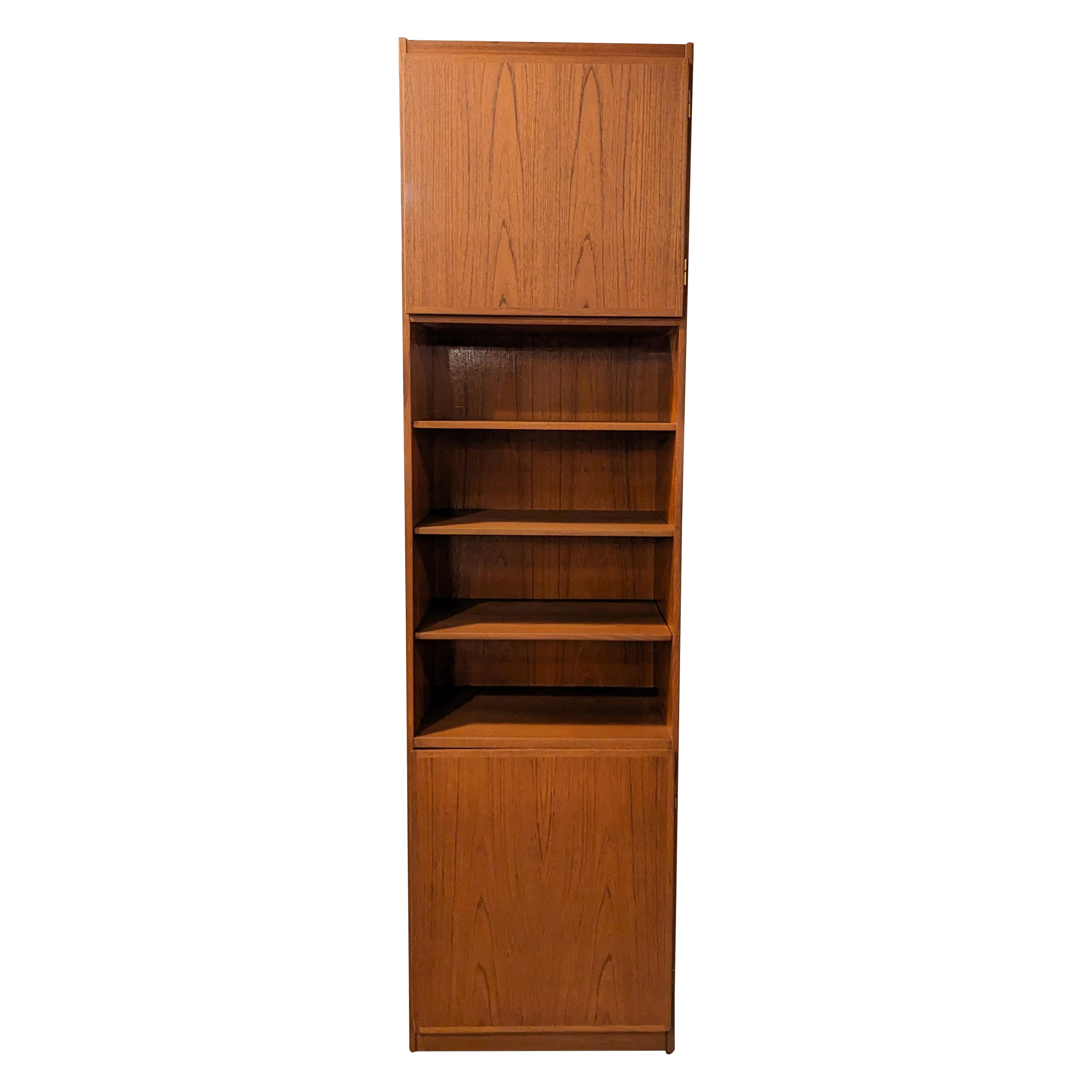 Tall Omann Jun Teak Bookcase - 0823183 Vintage Danish Mid Century  For Sale