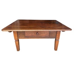 Table basse antique rustique