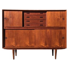 Armoire à cocktail danoise moderne du milieu du siècle dernier en teck