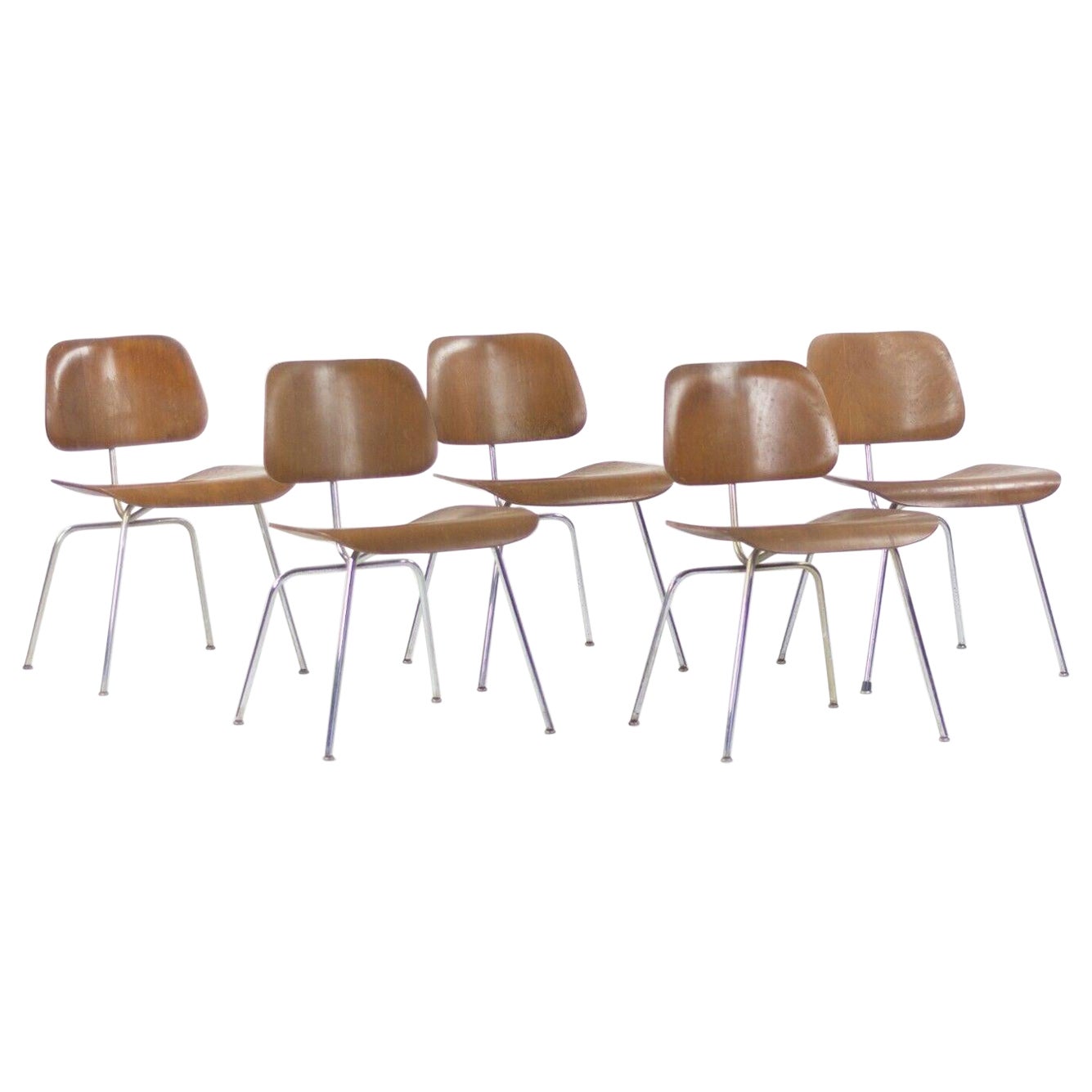 1948 Eames Evans für Herman Miller DCM Esszimmerstühle Metall und Nussbaum Fünfteiliger Satz im Angebot