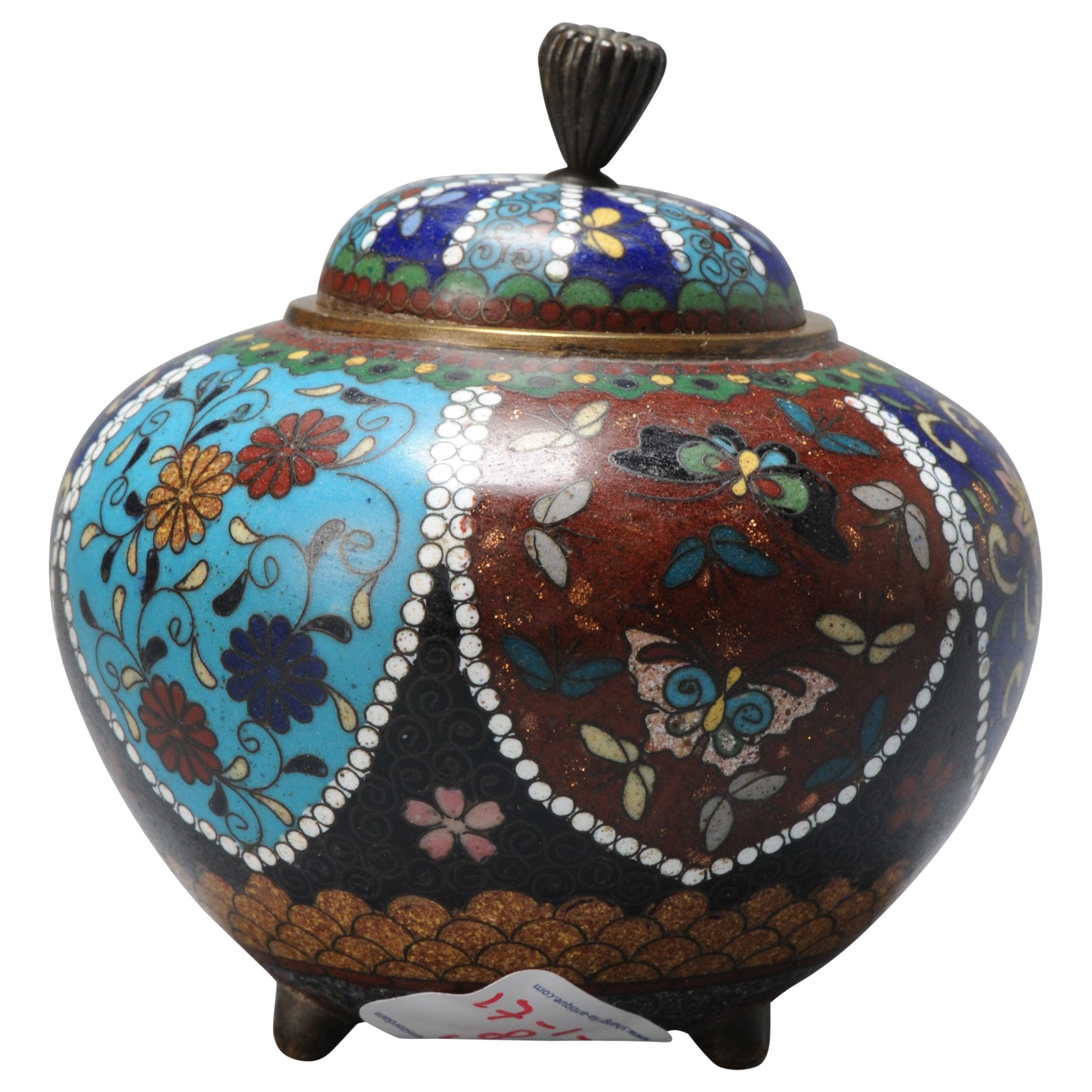 Lovely Incense Jar Cloisonne Enamel Flower Vases Meiji Era 1868-1912 For Sale
