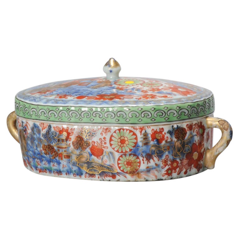 Soupière décorée européenne en porcelaine chinoise ancienne - Paysage polychrome en vente