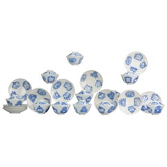 Ensemble de 11 bols à thé Chawan en porcelaine coquille d'œuf de la période Meiji