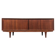 Credenza in teak moderna danese del Mid Century di Bernhard Pedersen & Son