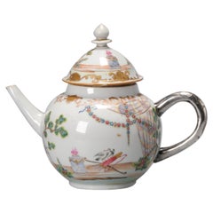 Antique Chinese Porcelain Valentines Patter Teapot Chine de Commande Qianlong, 18th Cen