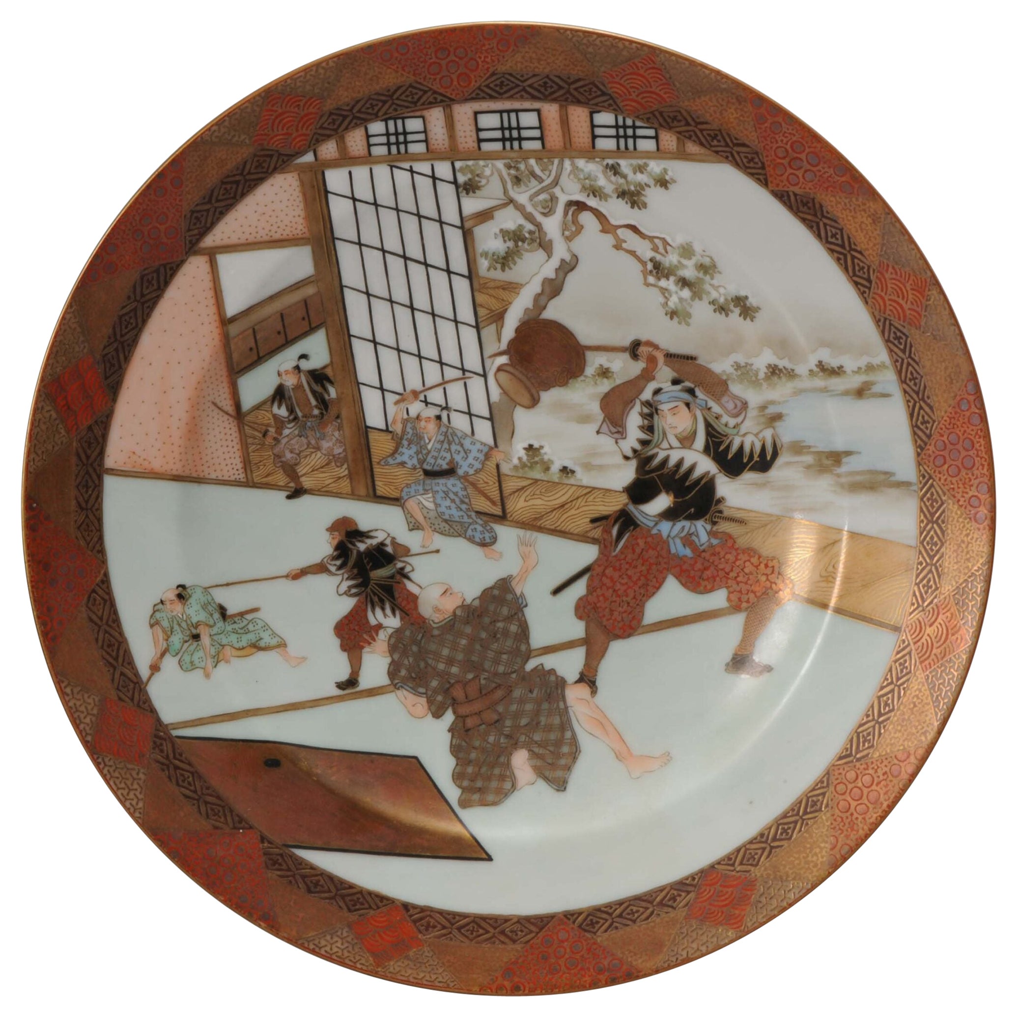 Antike japanische Porzellanschale in Top-Qualität mit Krieger-Szene und Japan-Markierungssockel