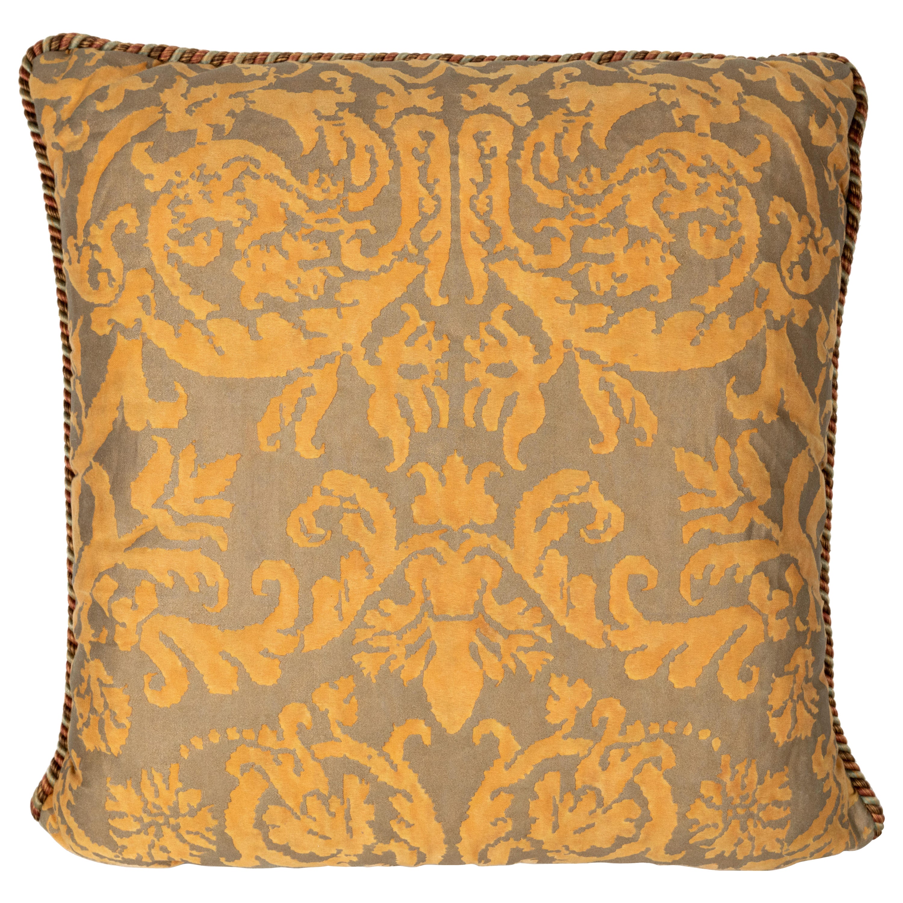 A Fortuny Fabric Cushion in the Farnese Pattern For Sale