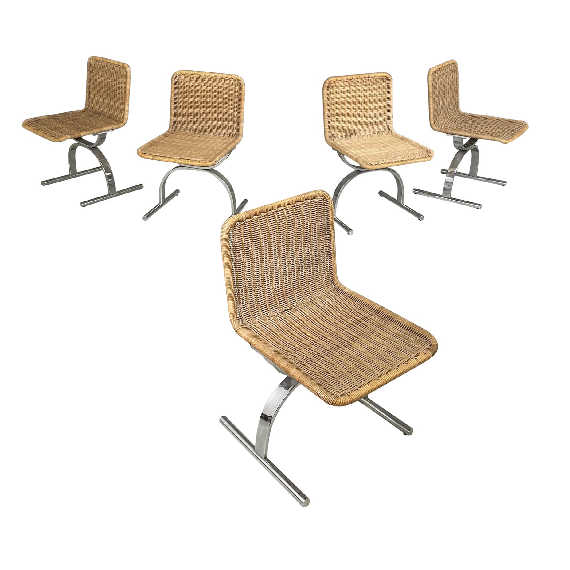 Chaises italiennes modernes de l'ère spatiale en paille et acier, 1970 en vente