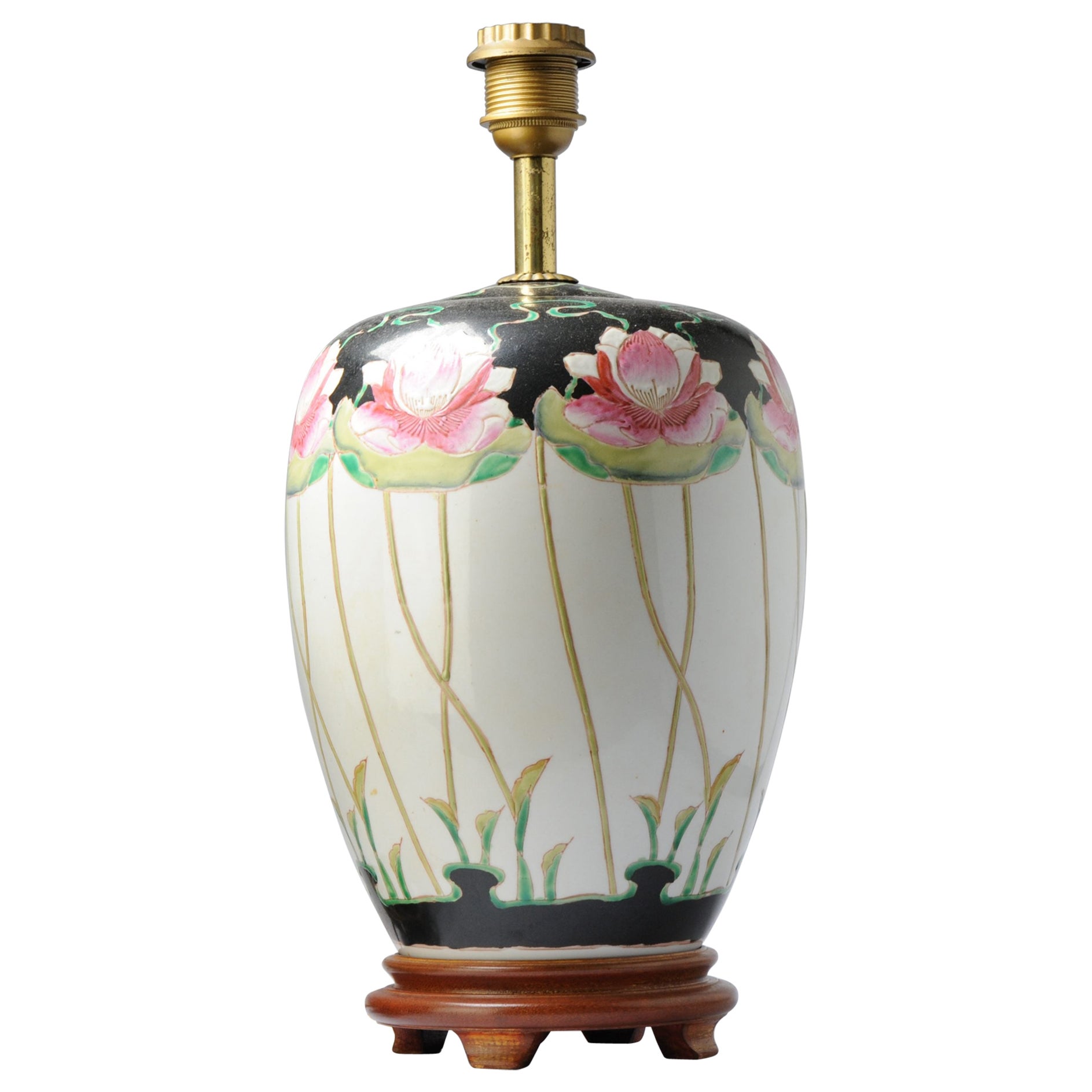 Antico vaso da lampada in porcellana cinese con fiori di loto, XIX/XX secolo in vendita