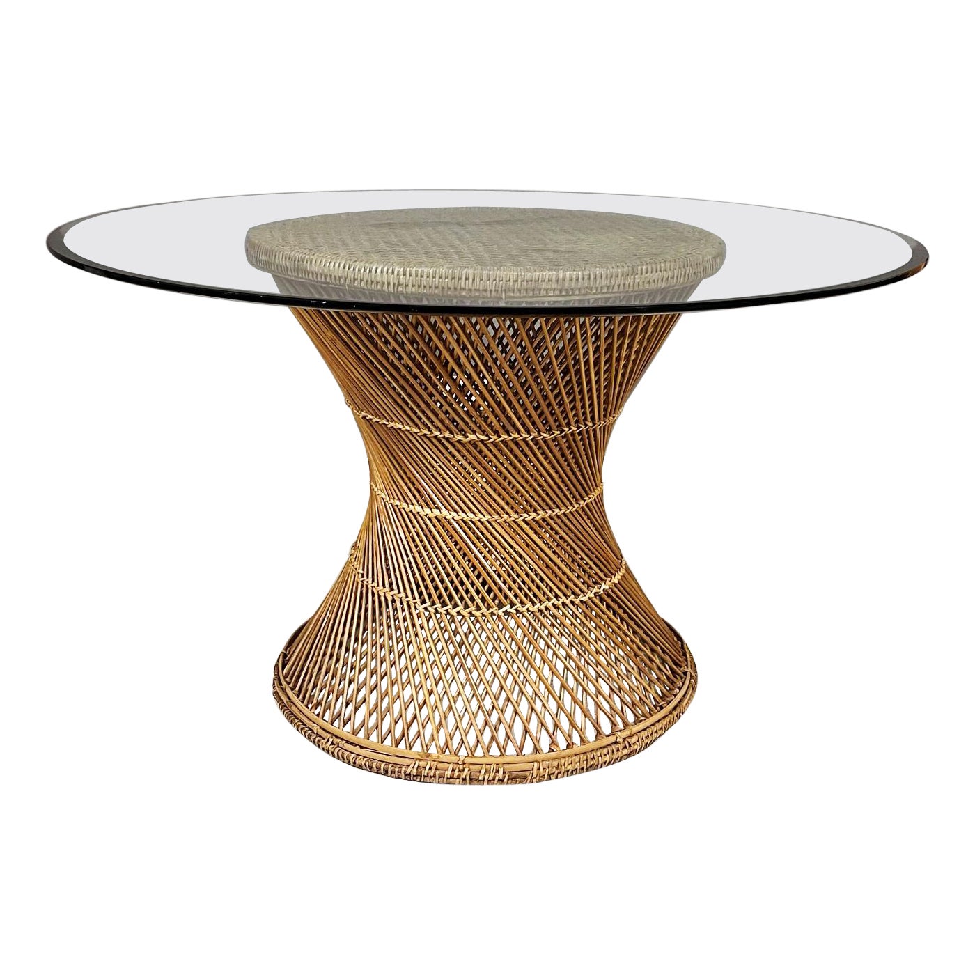 Italian mid-century Round dining table in grass and rattan, 1960s For Sale