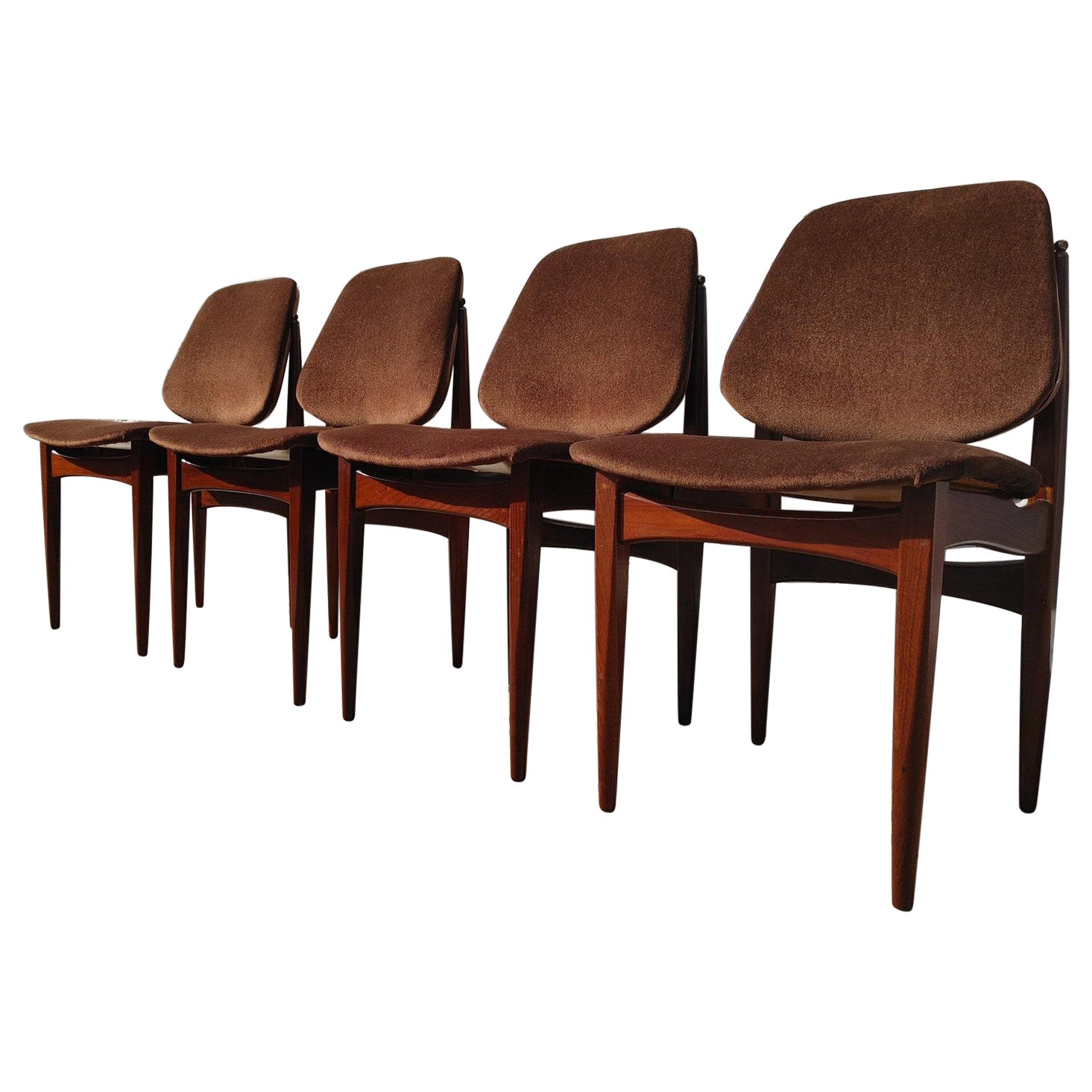 Set of 4 Mid Century English Modern Elliott's of Newbury Dining Chairs For Sale