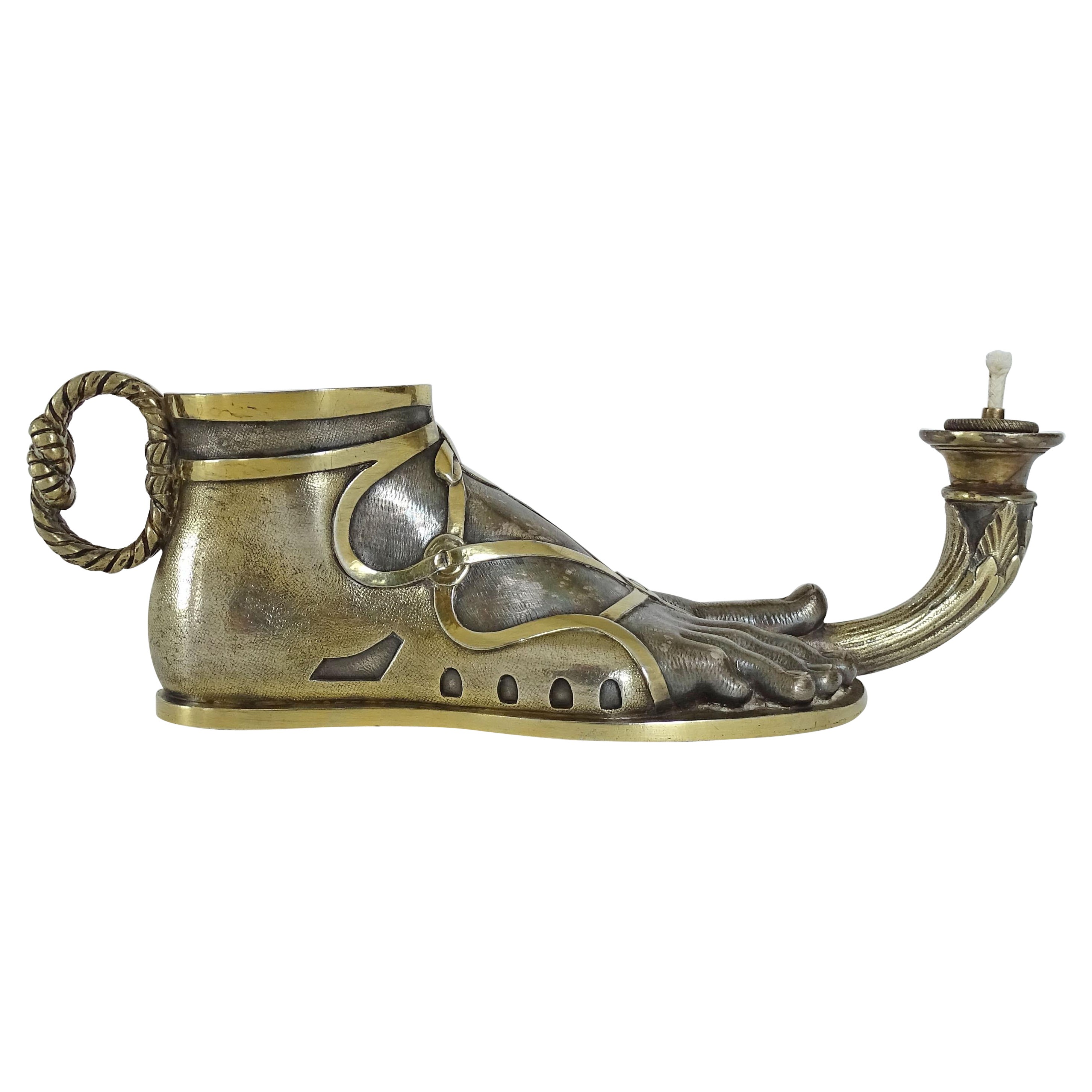 Splendid Elkington & Co. Roman Foot Sterling silver oil lamp, England 1840s For Sale