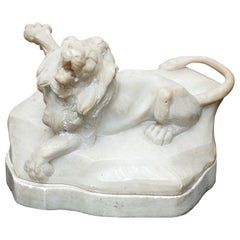León Escultura de mármol del siglo XVII