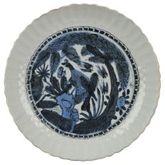 Antique Chinese Kraak Porcelain Dish with Bird of Prey, 17th Century
