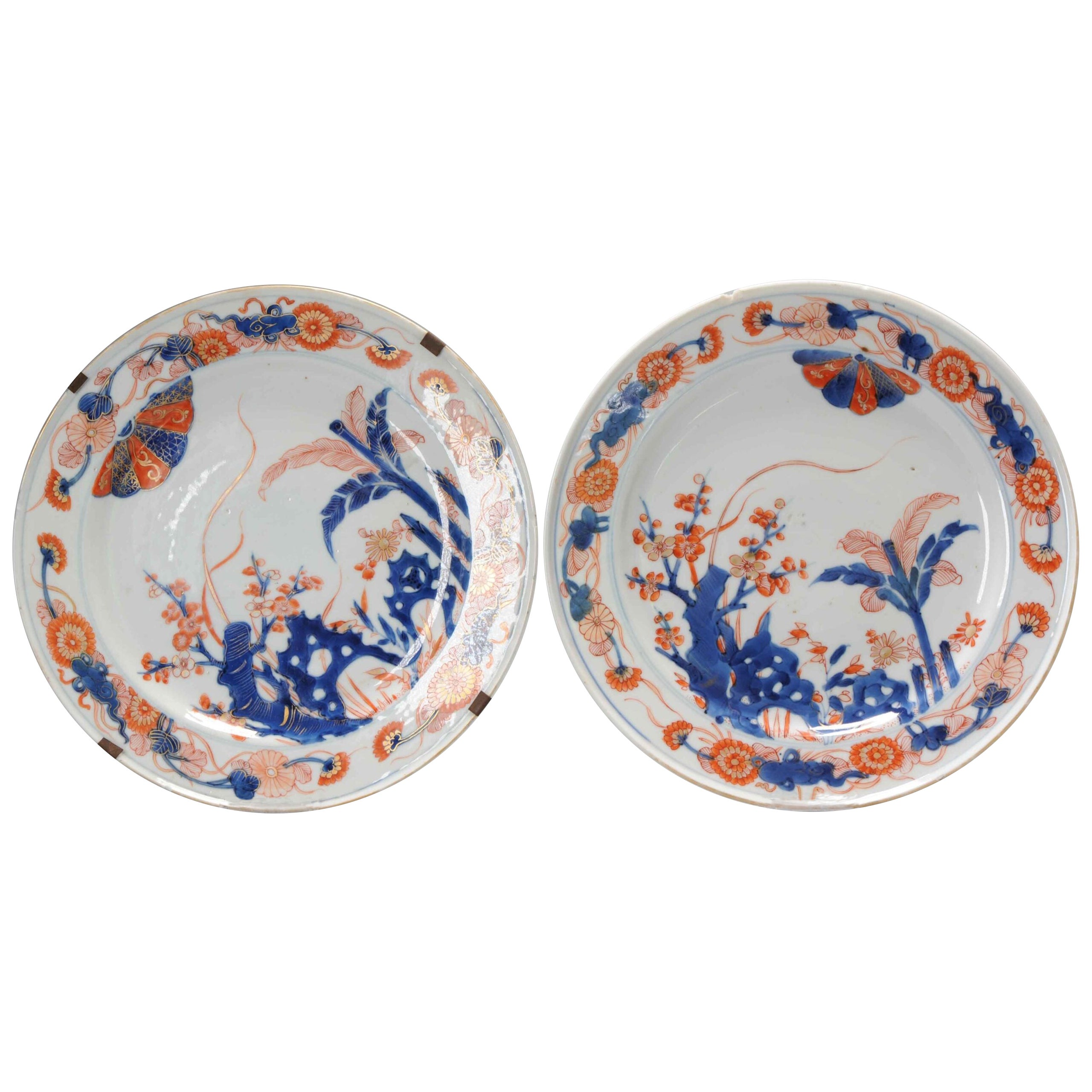 A Pair of Rare Chinese Porcelain Imari Flat Plates Kangxi Period Floral Marked For Sale