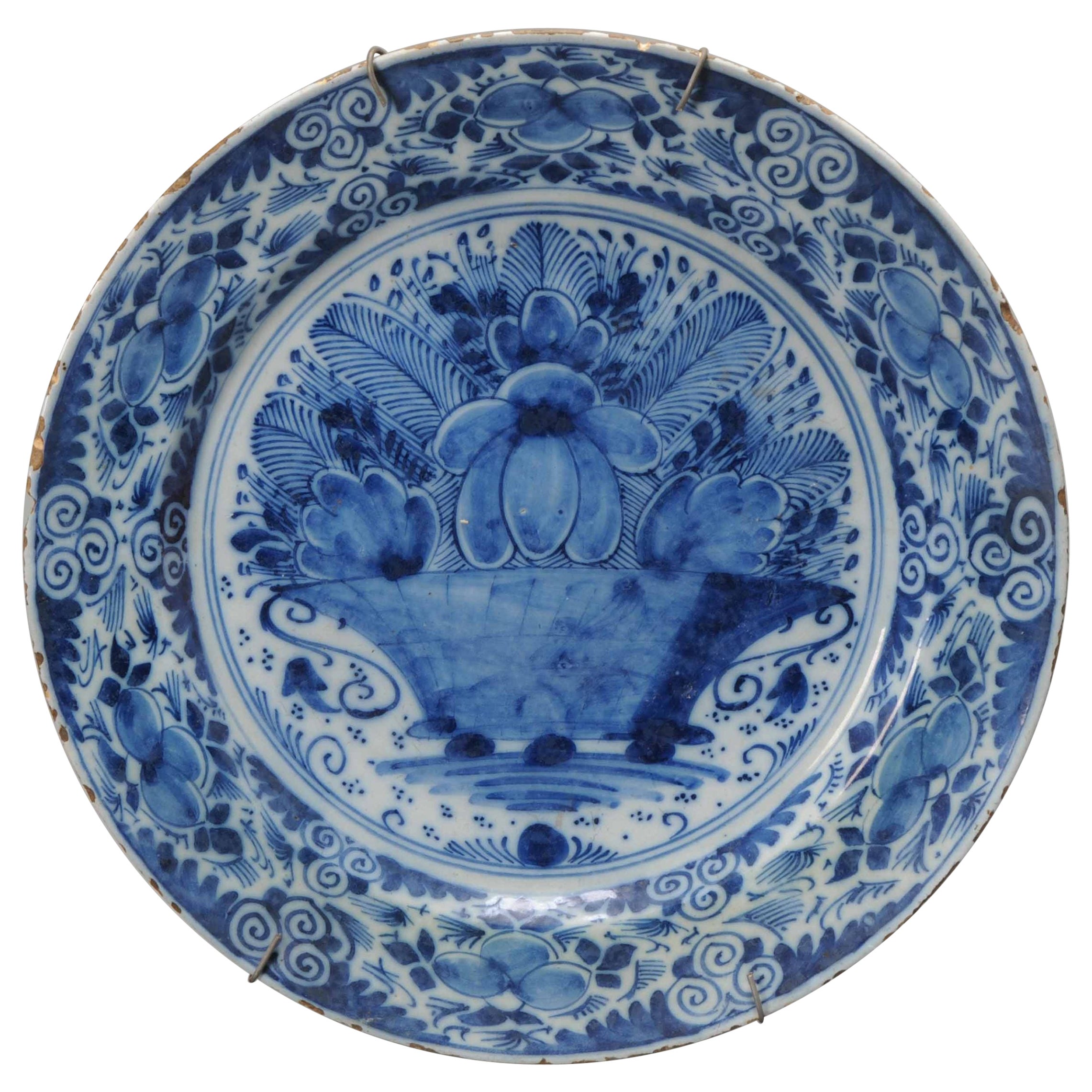 Antiker blau-weißer niederländischer Delfter Porzellanteller im Kraak-Stil, 18. Jahrhundert