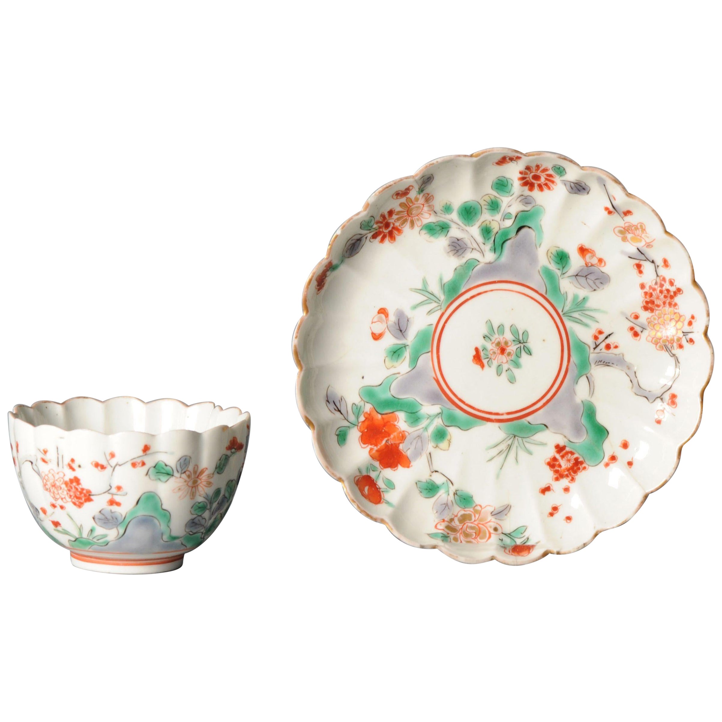 Arita Edo Period Japanese Porcelain Kakiemon Fluted Tea Bowl, 1680-1720 For Sale