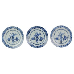 Set of 3 Antique Chinese Porcelain Blue White Dinner Plates, 18th Century