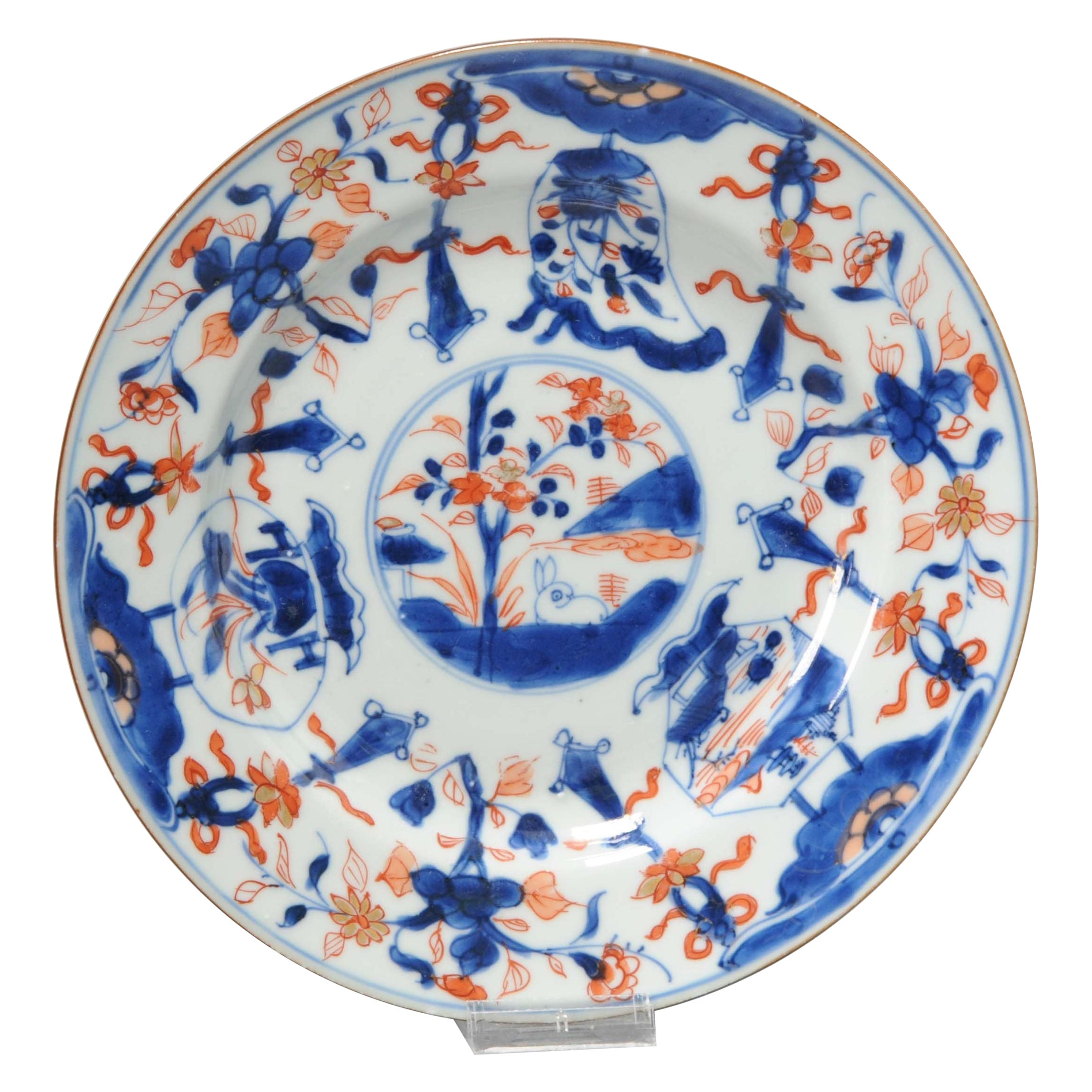 Plat antique rare scène Hare en porcelaine chinoise de la période Kangxi Imari en vente
