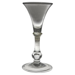 Rare Form A 18ème siècle Verre à vin Balustroïde c1740