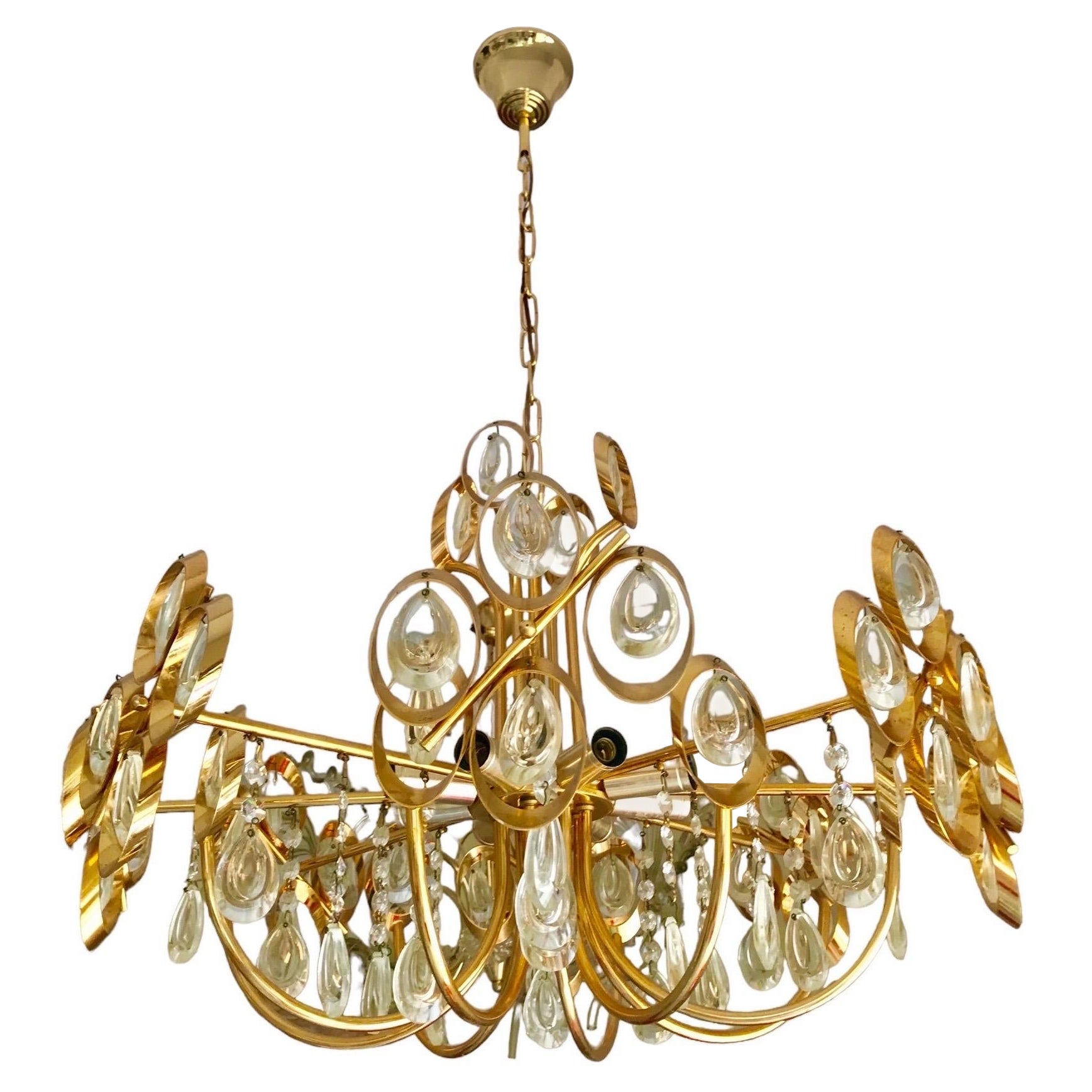 Gaetano Sciolari chandelier gilt gold structure period 1970s For Sale