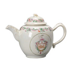 Antique Armorial Chinese Porcelain Large Teapot Chine de Commande, 18th Century