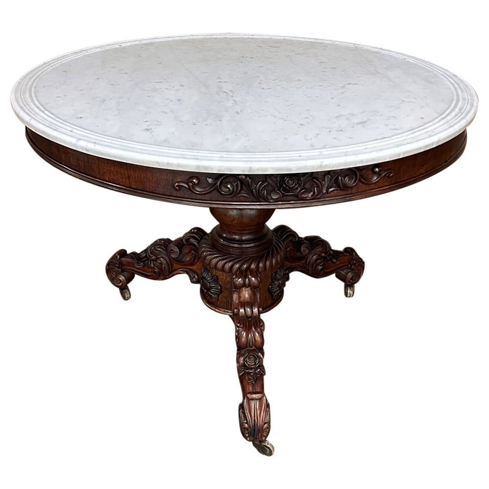 Table centrale en noyer d'époque Napoléon III du XIXe siècle avec marbre de Carrare