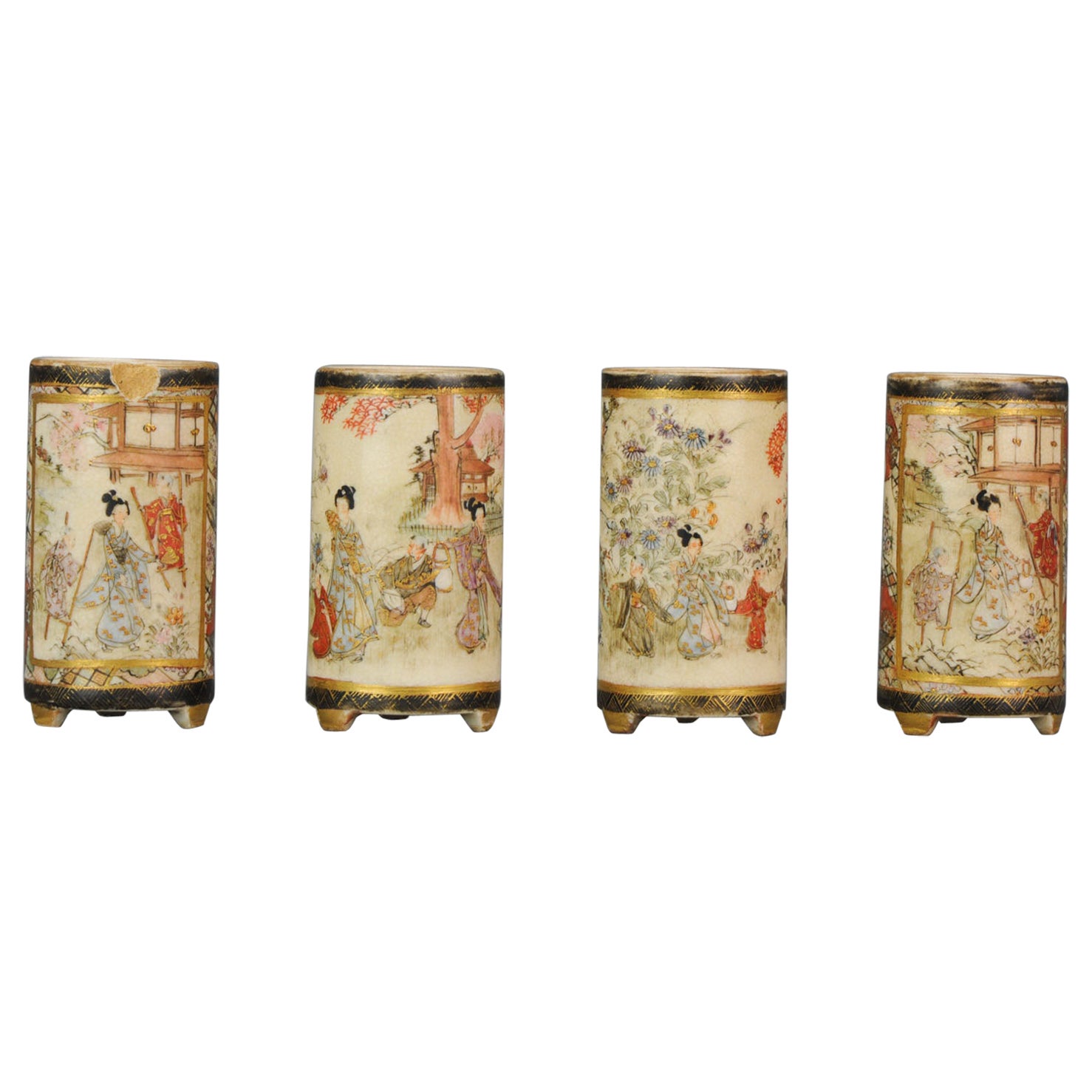 Set of 4 Antique Japanese Satsuma Vase Decorated Marked Base Japan, 19th Century For Sale