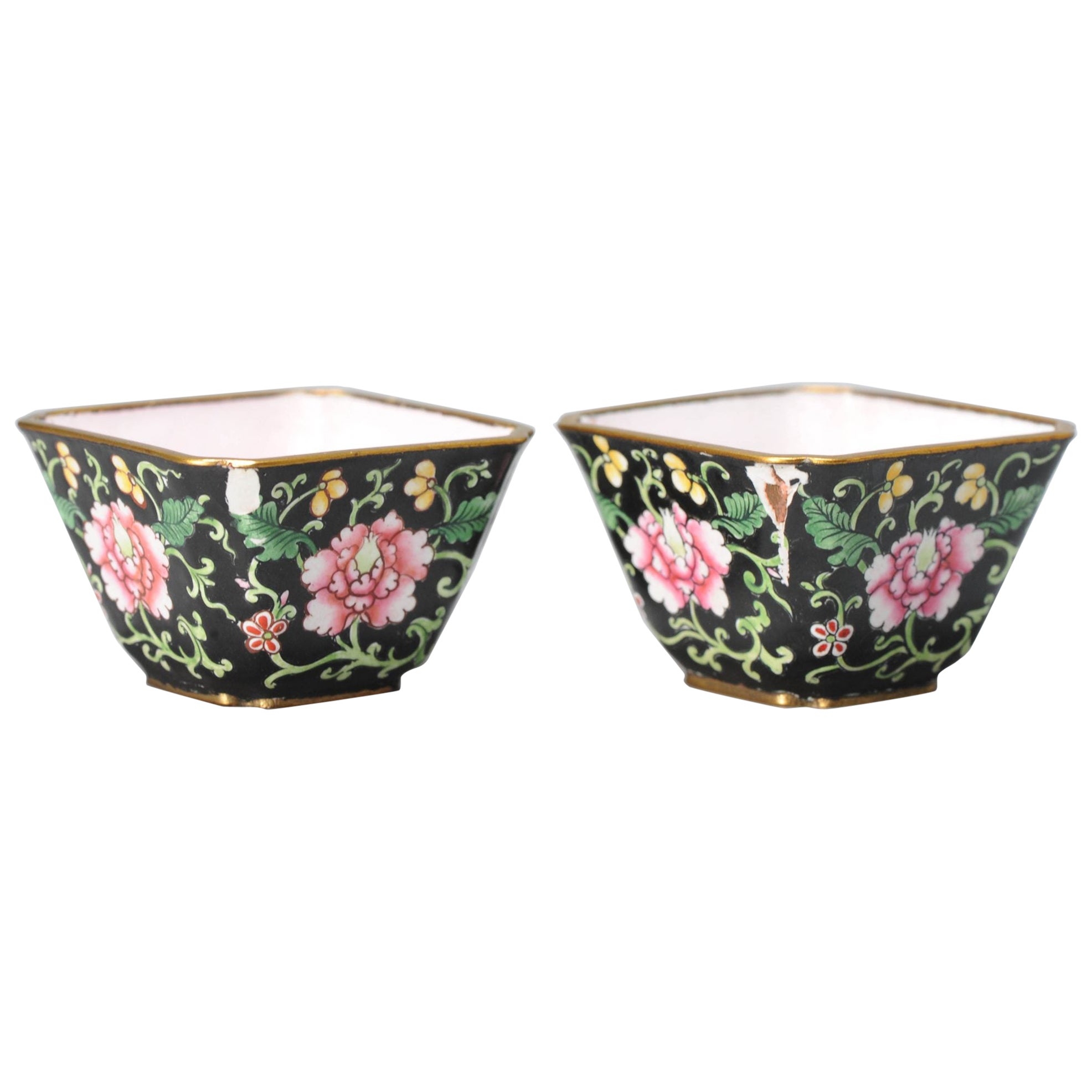 Pair of Antique Chinese Enamel Bronze Cantonese Tea Cups, 18/19th Century For Sale