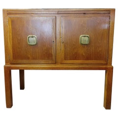 Armoire Edward Wormley moderne du milieu du siècle dernier