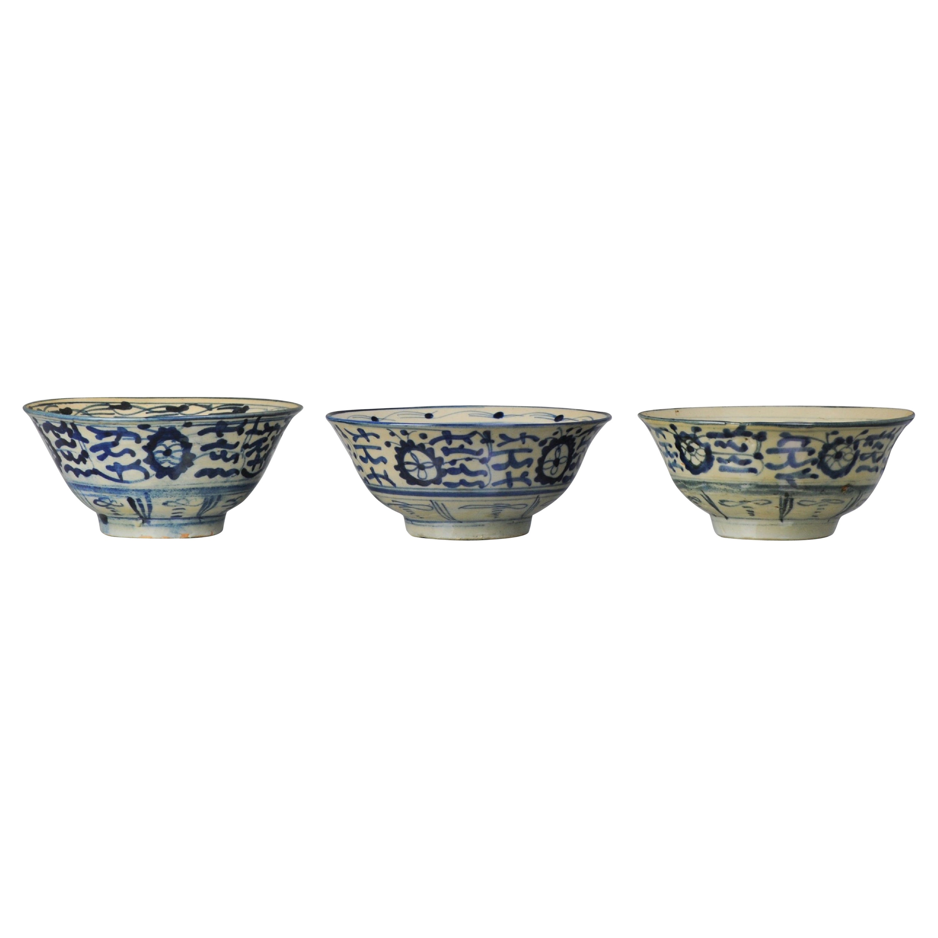 Set of 3 Large Chinese Porcelain Kitchen Qing Bowls South East Asia, 19th Cen For Sale
