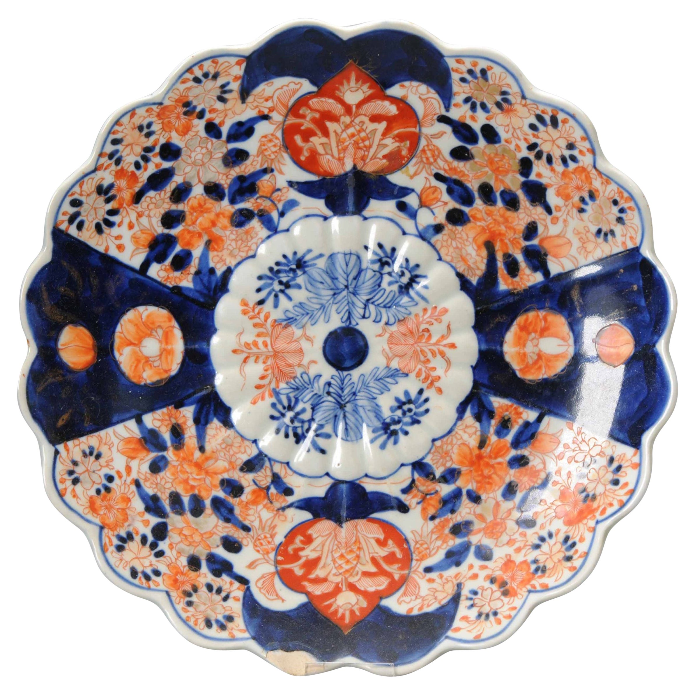 Antique Japanese Arita Imari Charger with Flowers Japan,  19th Century For Sale