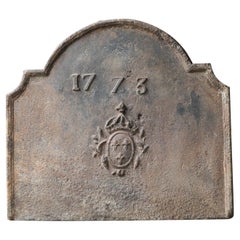 Plaque de cheminée Louis XV du 18ème siècle « Arms of France », datée de 1773