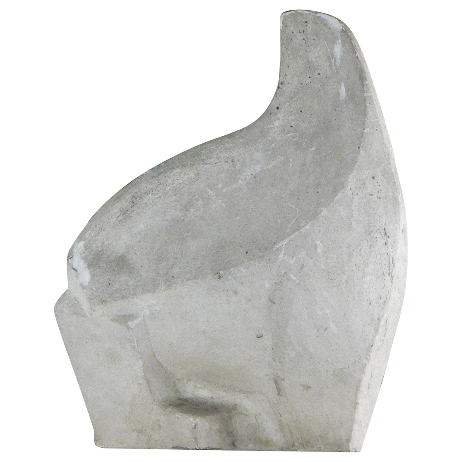 Abstract plaster sculpture from the 1950s with a French origin. For Sale