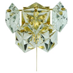 elegant Kinkeldey Mitte des Jahrhunderts SCONCE Kristallglasprismen und vergoldetes Metall