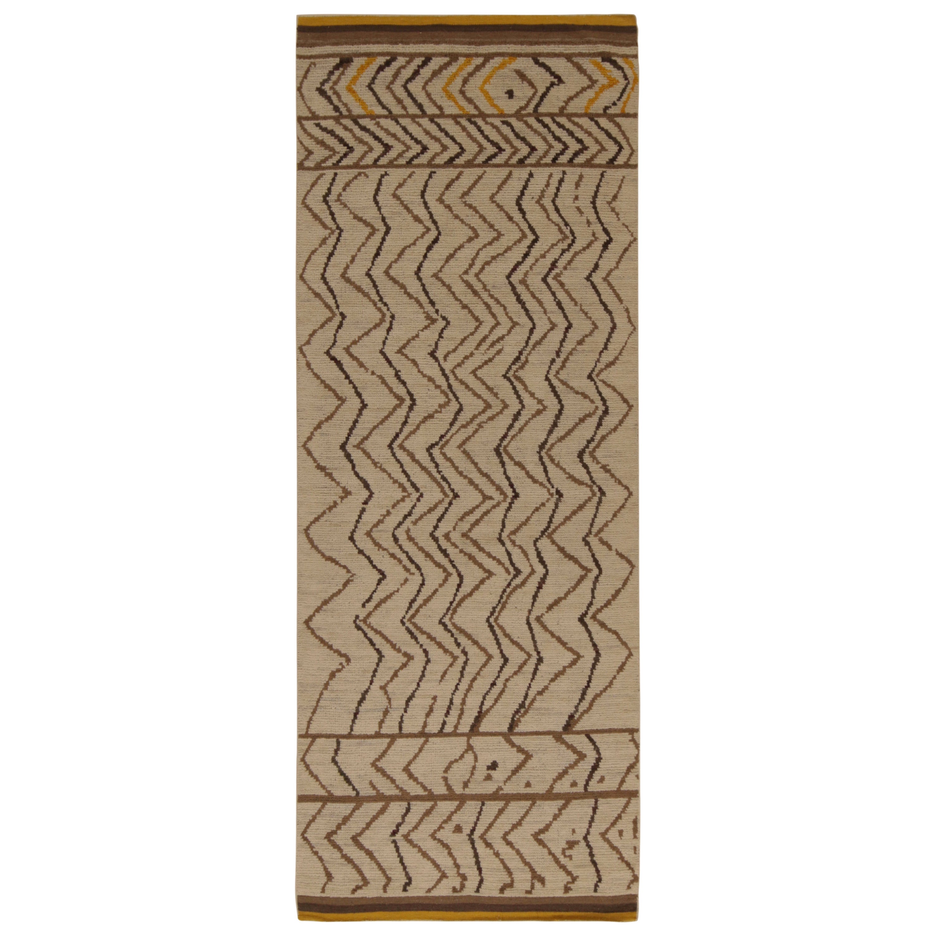 Rug & Kilim’s Moroccan Style Rug in Beige-Brown Chevrons with Gold Accents For Sale
