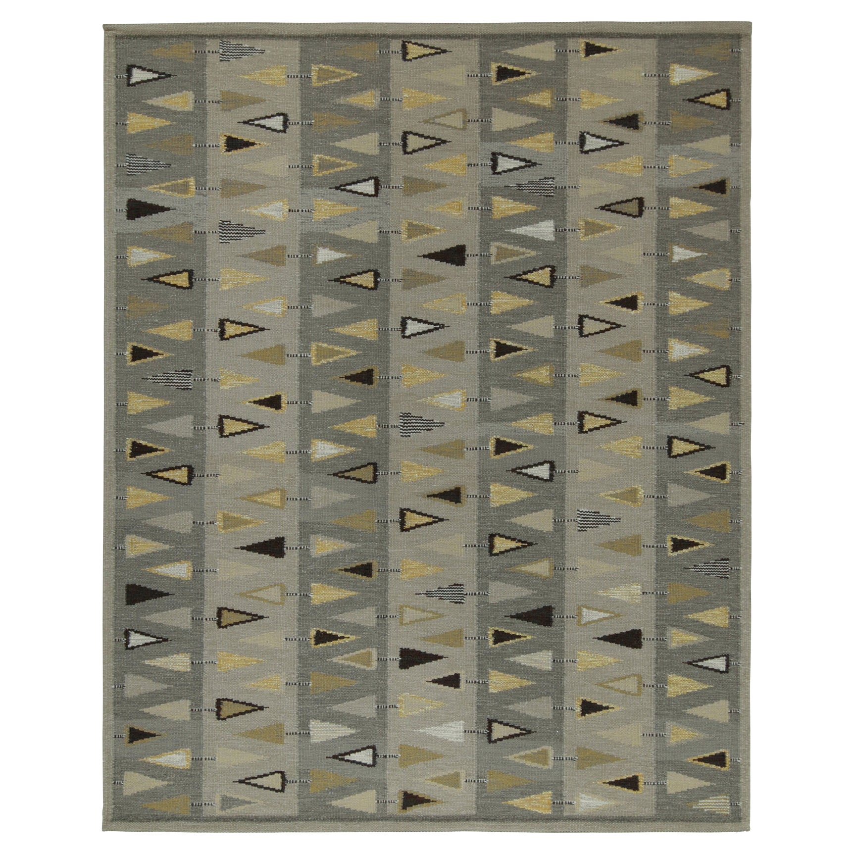 Rug & Kilim's skandinavischer Kilim in Grau mit goldenem geometrischem Muster im Angebot