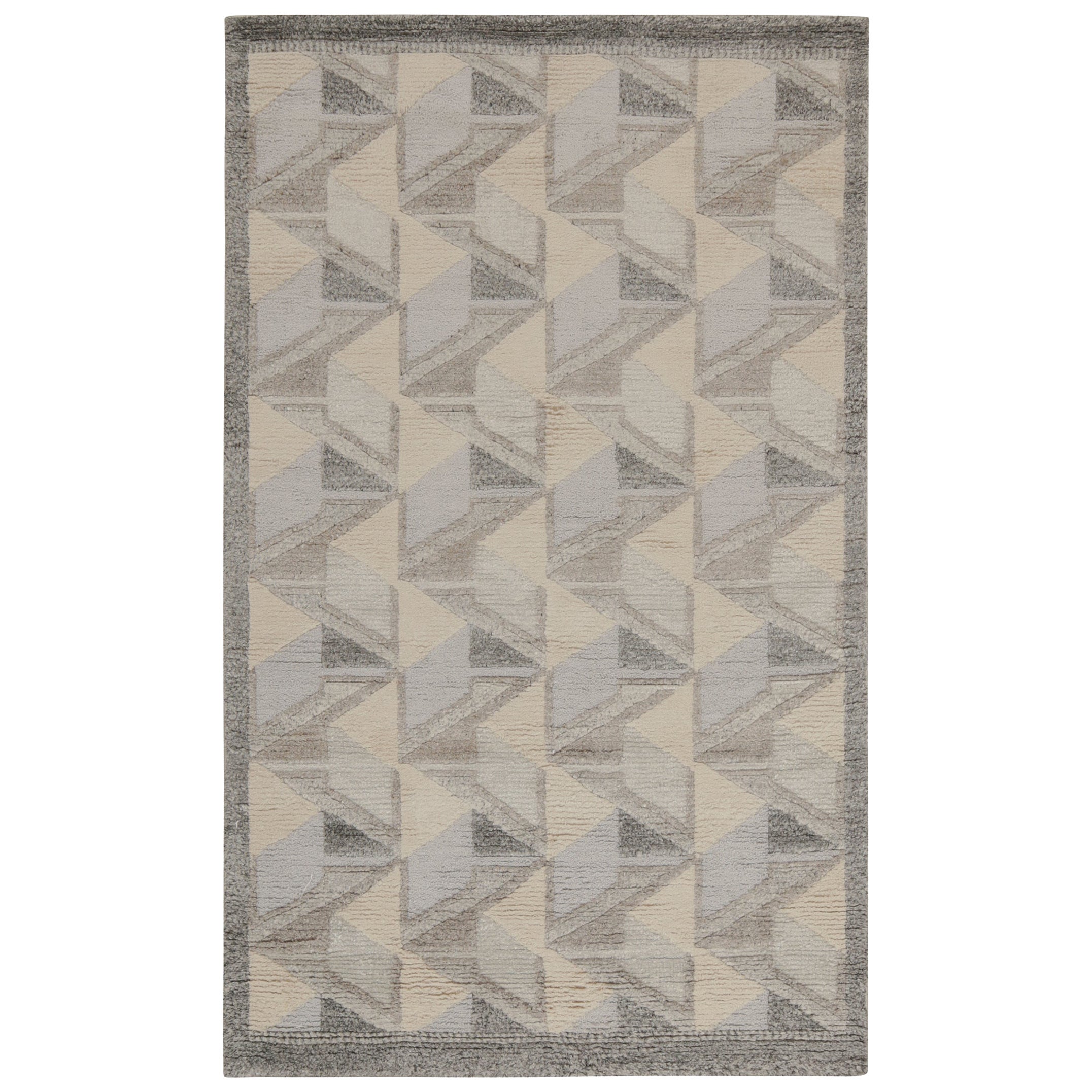 Rug & Kilim's Scandinavian Style Rug in Ivory, Gray and Blue Geometric Pattern (tapis de style scandinave à motifs géométriques ivoire, gris et bleu)