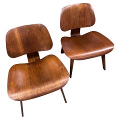 Very Rare 1940s Eames LCW Chairs in Walnut, Evans Edition Pre Herman Miller