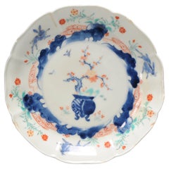 Antique Japanese Edo Porcelain Kakiemon Shallow Dish Flowers Hare, 18/19th Cen