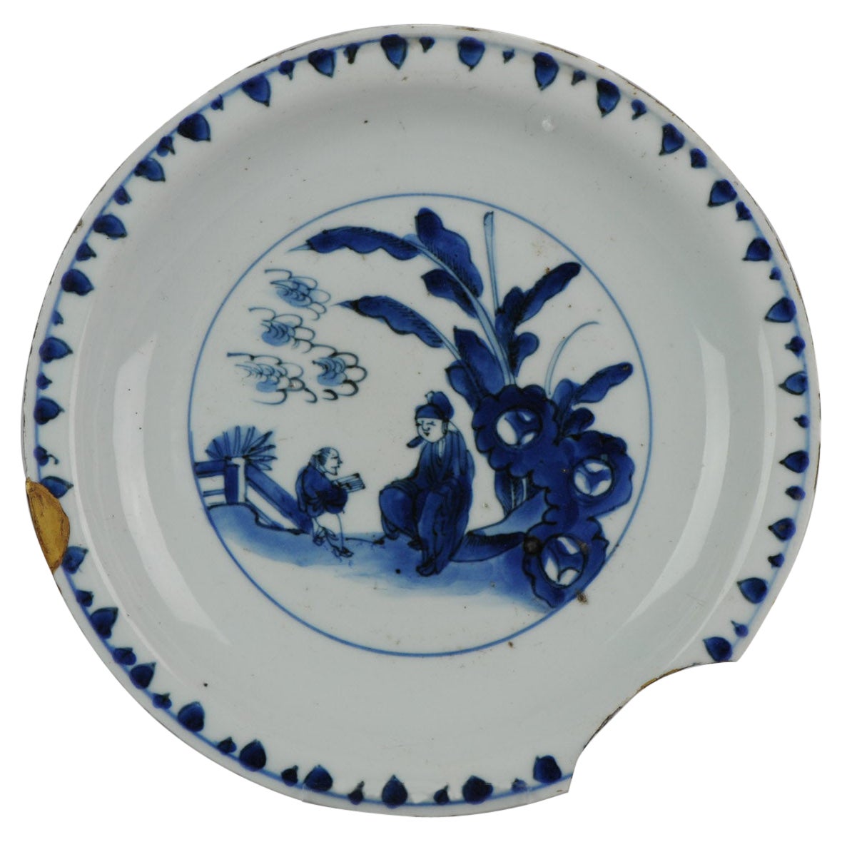 Antiker chinesischer Porzellan- China-Teller als Attendant und Gelehrter, ca. 1600-1640 im Angebot