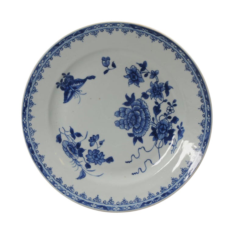 Antique plat papillon bleu et blanc de haute qualité chinois, 18ème siècle