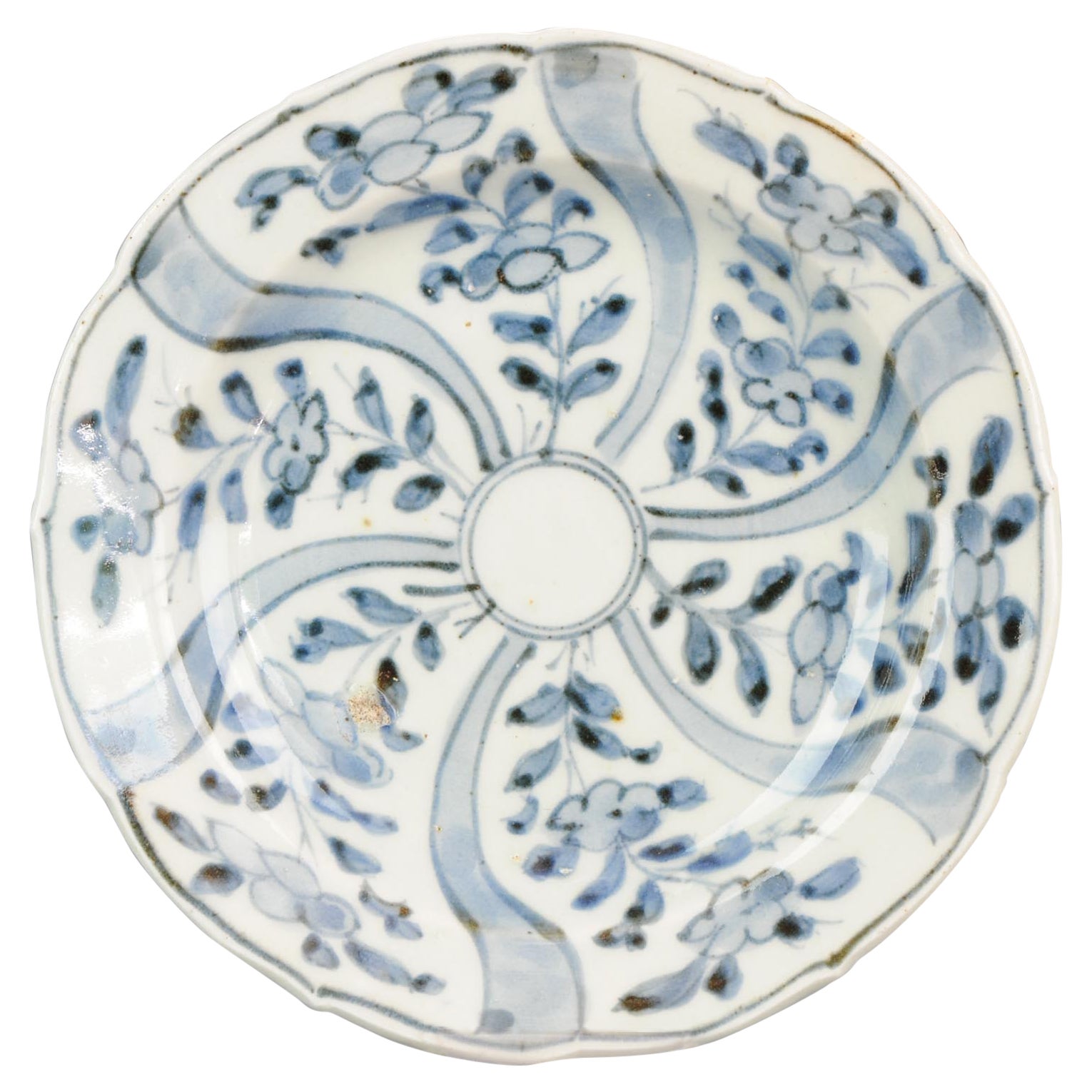 Antique Chinese Porcelain Ming Tianqi Transitional China Plate Flowers, 17th Cen For Sale